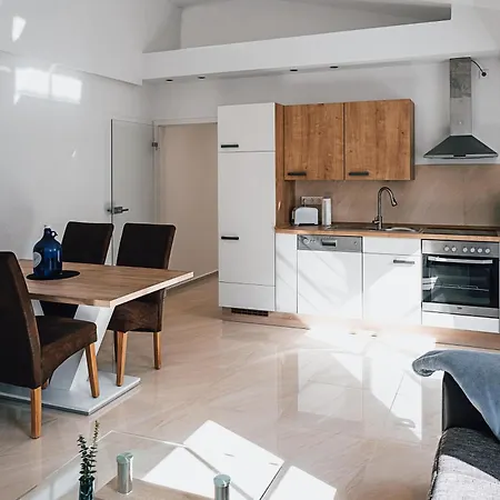 Schleicher Mit Klimaanlage * זירנדורף