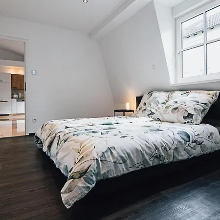 Schleicher Mit Klimaanlage Apartment Zirndorf